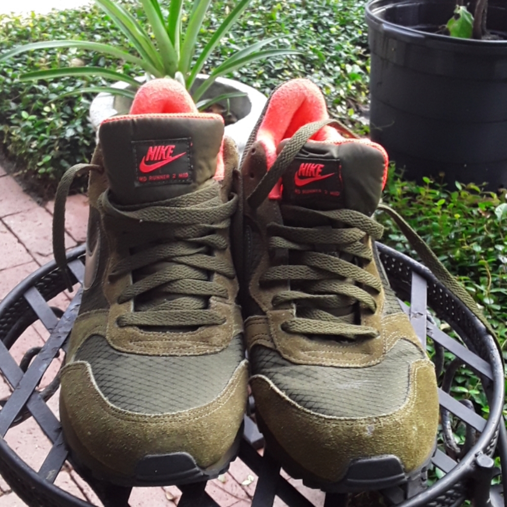 Nike MD Runner 2 Mid sneakers.